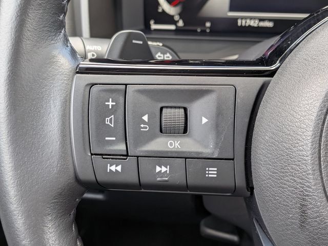 Used 2024 Nissan Rogue SL AWD/4WD image 27