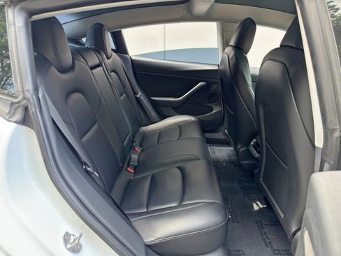 Used 2021 Tesla Model 3 Standard Range Plus RWD image 38