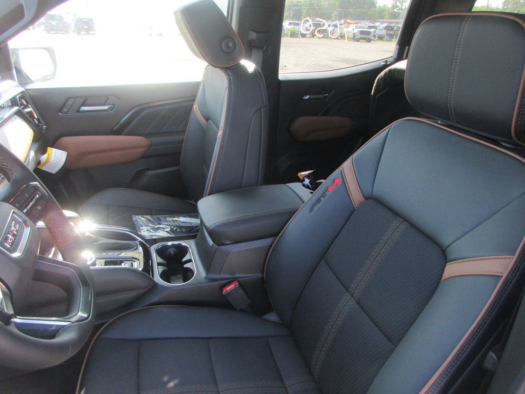 New 2026 GMC Canyon AT4 w/ Nightfall Essentials Package AWD/4WD image 12