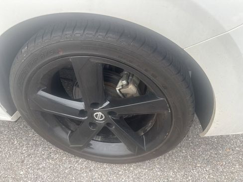 Used 2023 Nissan Sentra SR w/ Midnight Edition Package image 12