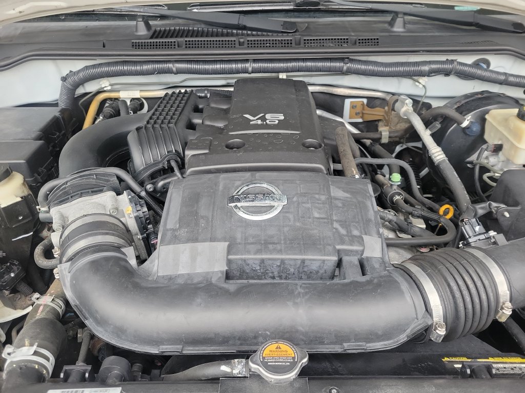 Used 2015 Nissan Frontier SV RWD image 30