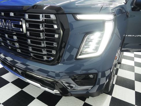 Used 2025 GMC Yukon Denali Ultimate AWD/4WD image 55