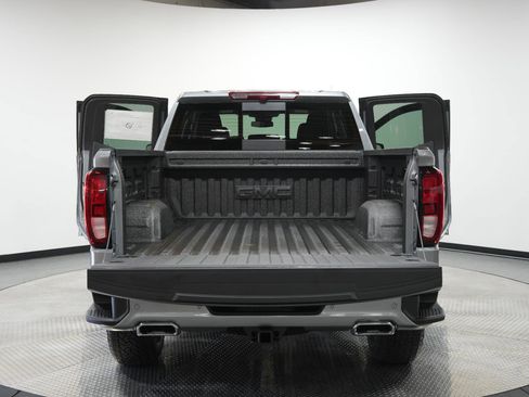 New 2025 GMC Sierra 1500 Elevation image 13