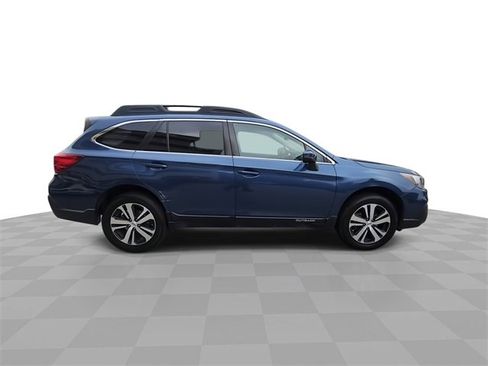 Used 2019 Subaru Outback 2.5i Limited image 9