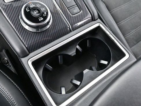 Used 2022 Mitsubishi Outlander SE image 18