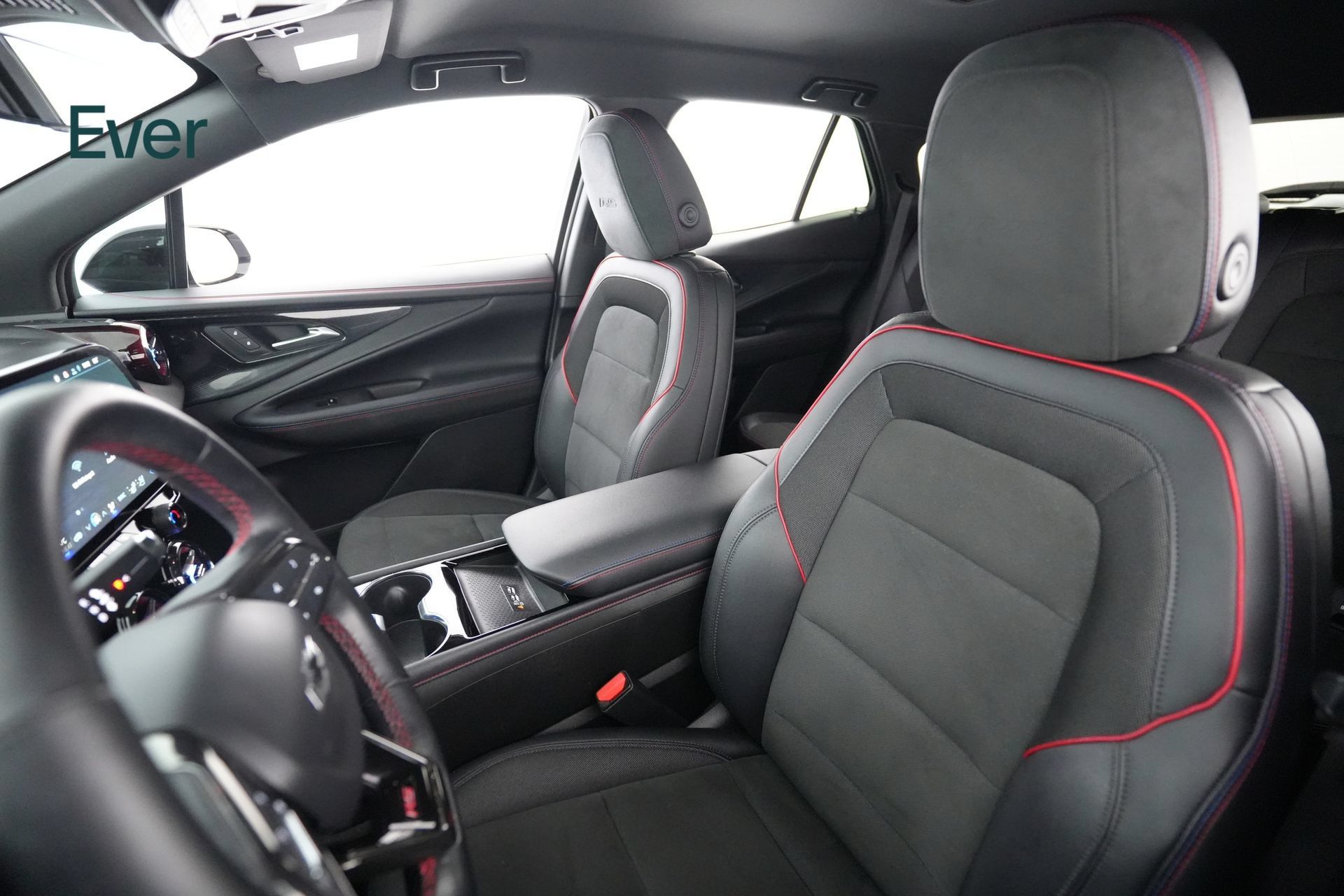 Used 2024 Chevrolet Blazer EV RS AWD/4WD image 4