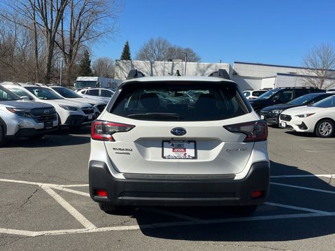 Certified 2023 Subaru Outback 2.5i image 4