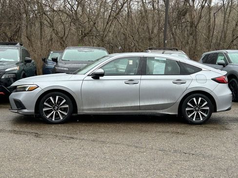 Used 2023 Honda Civic EX-L image 3