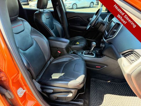 Used 2014 Jeep Cherokee Trailhawk w/ Leather Interior Group image 30