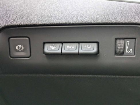 Used 2023 Buick Enclave Premium w/ Experience Buick Package image 40