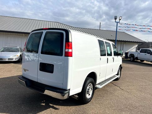 Used 2022 Chevrolet Express 2500 w/ Driver Convenience Package image 5