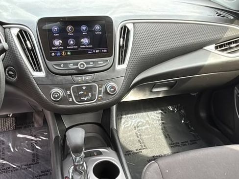 Used 2024 Chevrolet Malibu LS w/ Driver Confidence Package FWD image 24