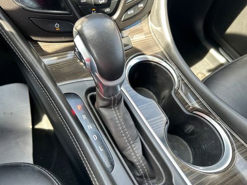 Used 2020 Buick Envision Essence FWD image 29
