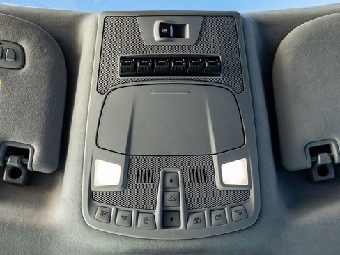 Used 2022 Ford F450 Limited w/ FX4 Off-Road Package image 27