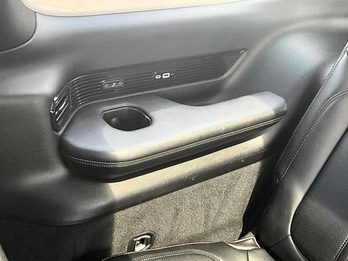 Used 2022 Jeep Grand Wagoneer Series I w/ Flexible Seating Group AWD/4WD image 40