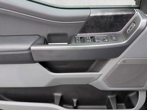 Used 2023 Ford F250 XLT w/ XLT Premium Package image 14