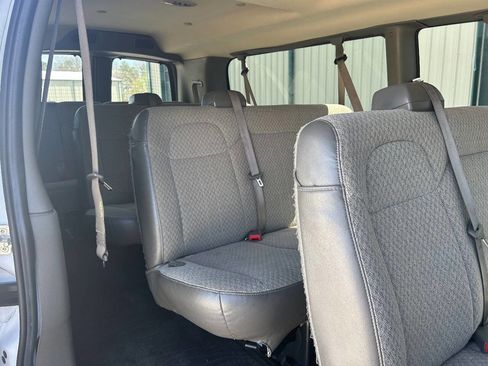 Used 2019 Chevrolet Express 3500 LT w/ LT Preferred Equipment Group RWD image 15