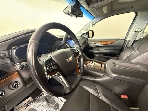 Used 2018 Cadillac Escalade ESV Premium Luxury AWD/4WD image 7