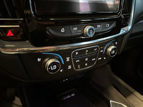 Used 2019 Chevrolet Traverse Premier AWD/4WD image 15
