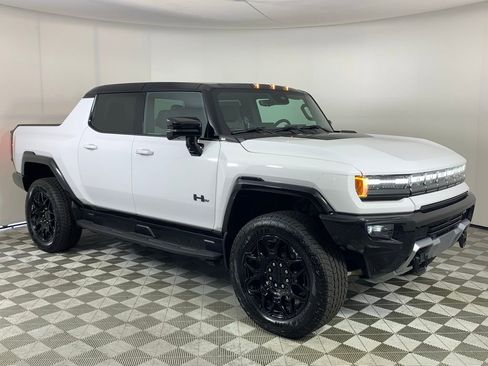 New 2026 GMC Hummer EV 4x4 Crew Cab w/ LPO, Dark Essentials Package image 10