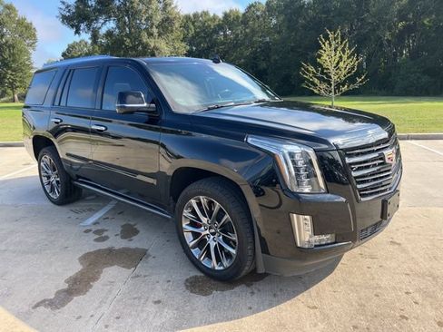 Used 2020 Cadillac Escalade Platinum AWD/4WD image 8
