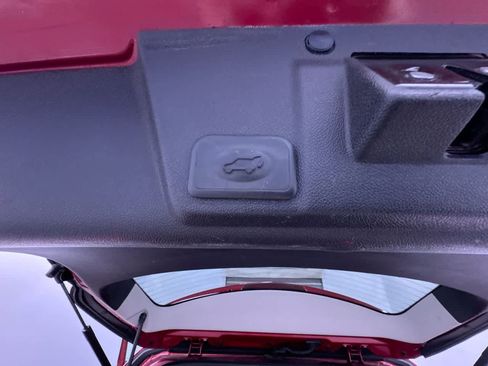 Used 2012 Chevrolet Traverse LTZ image 39