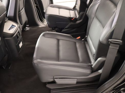 New 2026 Lincoln Navigator Premiere AWD/4WD image 12
