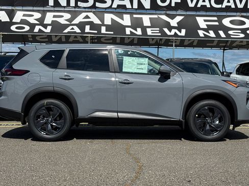 New 2026 Nissan Rogue SV FWD image 3