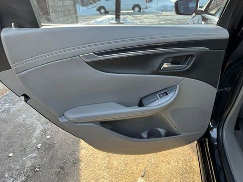 Used 2018 Chevrolet Impala LT image 19