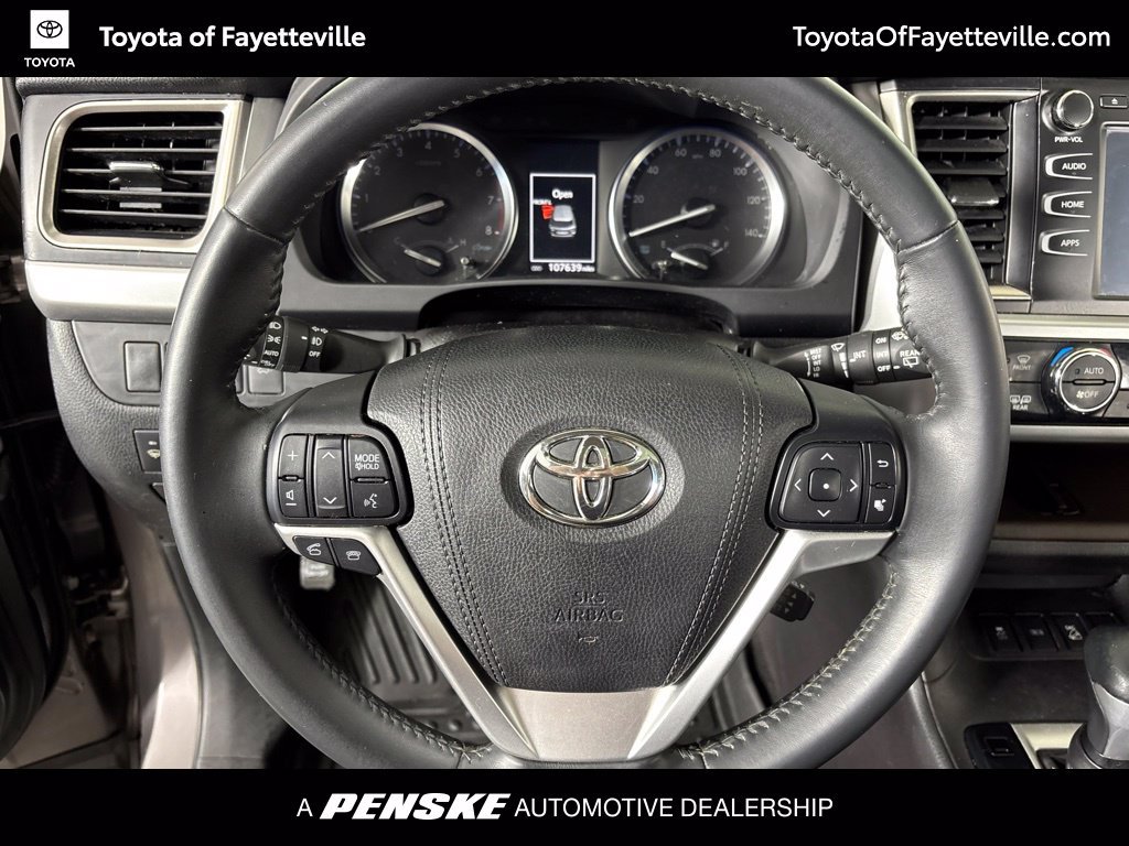 Used 2016 Toyota Highlander XLE AWD/4WD image 33