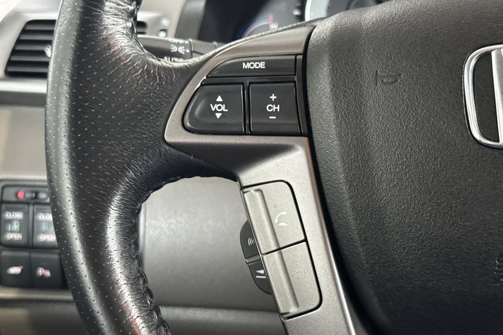 Used 2012 Honda Odyssey Touring image 31
