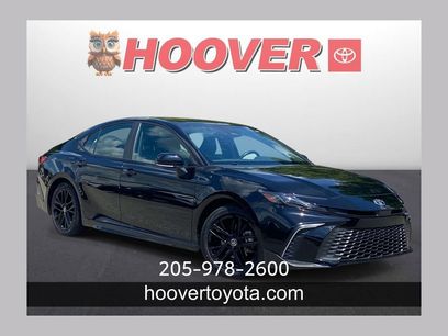 Used 2025 Toyota Camry SE w/ Multimedia Upgrade Package