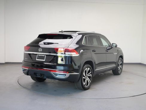 Used 2020 Volkswagen Atlas Cross Sport SEL Premium AWD/4WD image 6