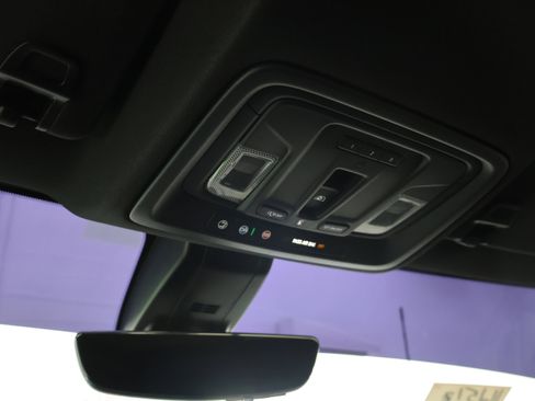 Used 2021 Chevrolet Silverado 2500 High Country w/ Z71 Off-Road Package image 11