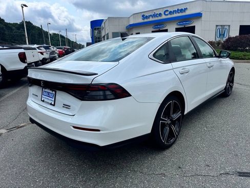 Used 2025 Honda Accord Sport image 5