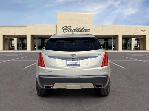 Used 2017 Cadillac XT5 Platinum AWD/4WD image 6