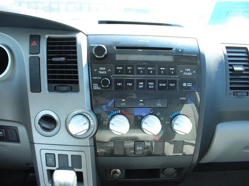 Used 2010 Toyota Tundra 4x4 Double Cab w/ Tow Pkg image 14