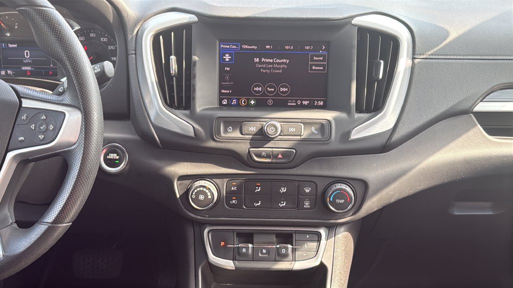 Used 2024 GMC Terrain SLE FWD image 13