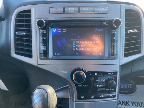 Used 2013 Toyota Venza LE image 13