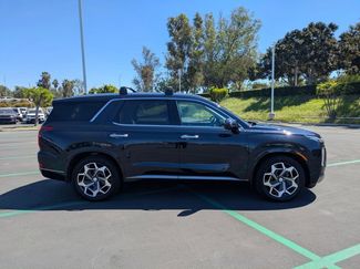 Used 2022 Hyundai Palisade Calligraphy video 4