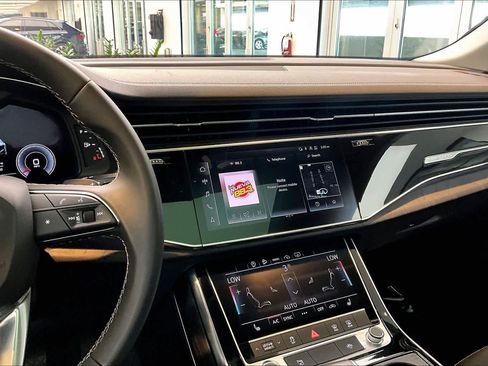 Used 2023 Audi Q8 Premium w/ Convenience Package AWD/4WD image 7