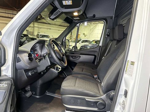 Used 2026 Mercedes-Benz Sprinter 2500 image 22