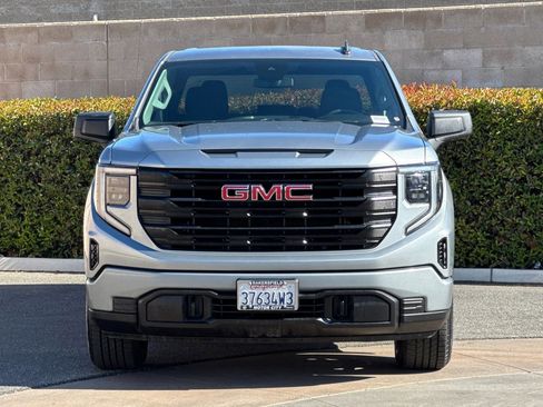 Used 2023 GMC Sierra 1500 Pro w/ Graphite Edition RWD image 9