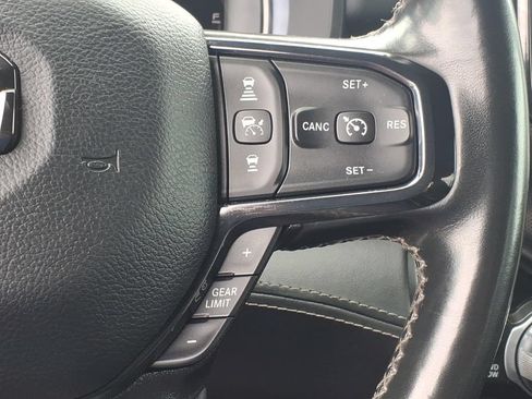 Used 2023 RAM 1500 Limited AWD/4WD image 9