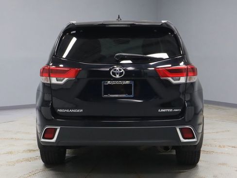Used 2019 Toyota Highlander Limited AWD/4WD image 11