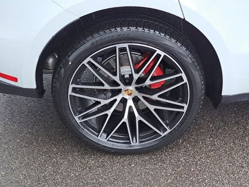 Used 2026 Porsche Macan S image 13