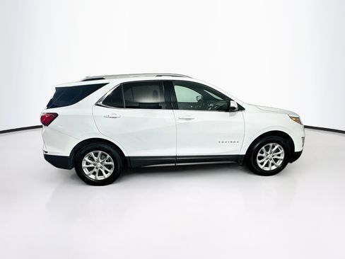 Used 2019 Chevrolet Equinox LT w/ Sun & Navigation Package AWD/4WD image 10