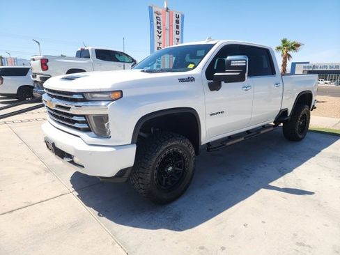 Used 2023 Chevrolet Silverado 3500 High Country w/ Safety Package II image 8