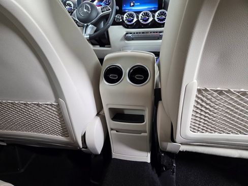 Certified 2025 Mercedes-Benz GLA 250 4MATIC image 30
