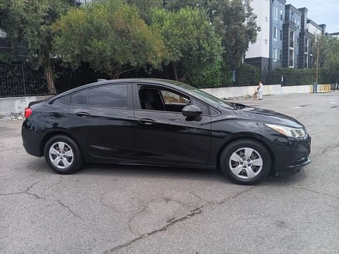 Used 2016 Chevrolet Cruze LS FWD image 8
